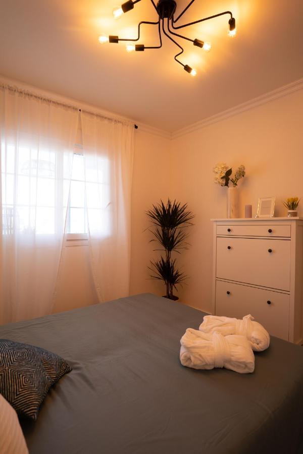 Apartment Black Level, 30M Playa, Pool, Wifi Almería Dış mekan fotoğraf